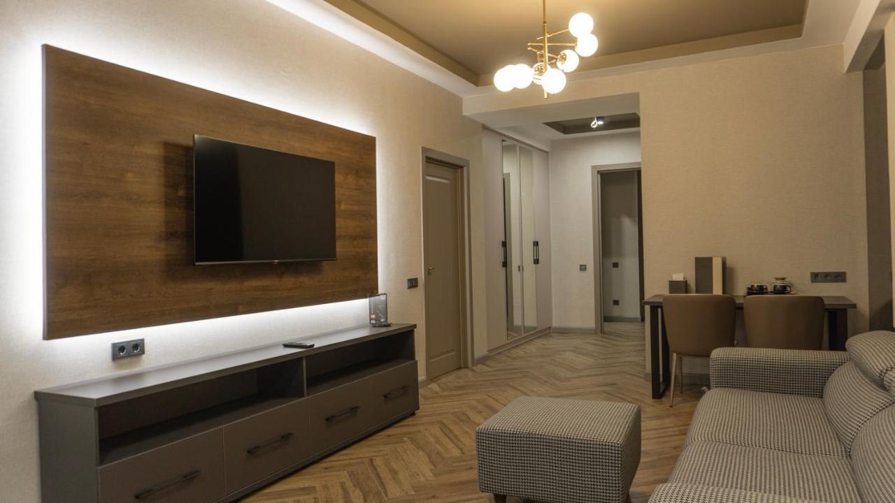 Five Hotel Bishkek Exterior foto