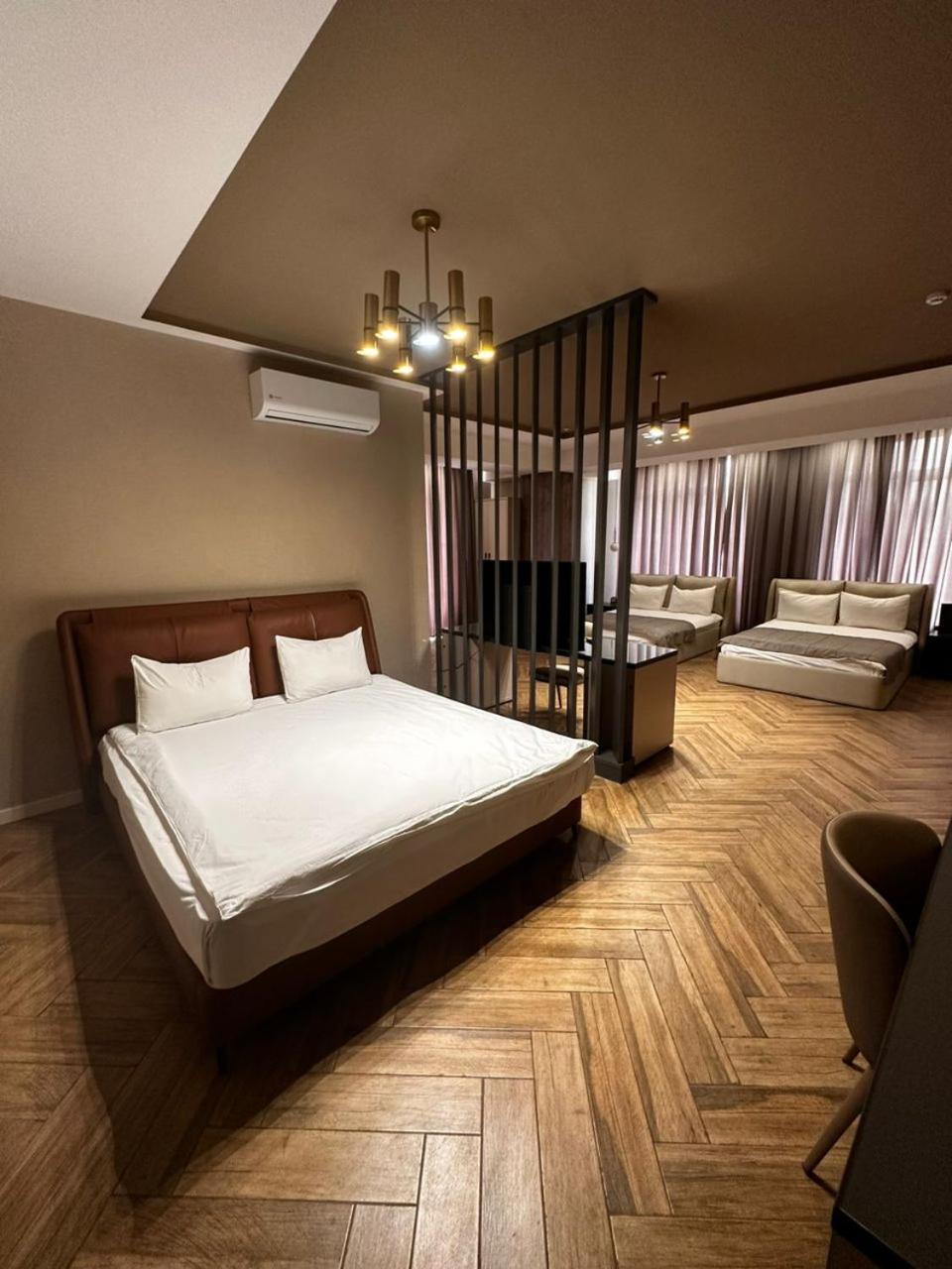 Five Hotel Bishkek Exterior foto